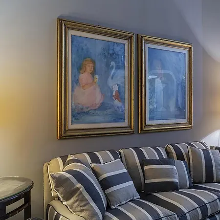 Apartment La Maison D'Alice A Genova By Wonderful Italy *